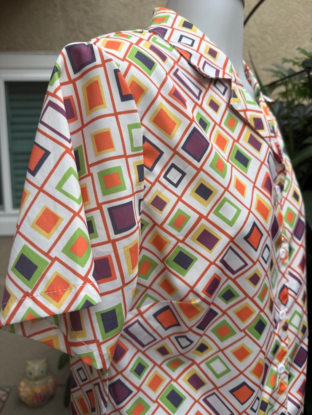 Vintage 70’s Multicolored Short Sleeve Geo Print Button-Up Blouse - Picture 7 of 9